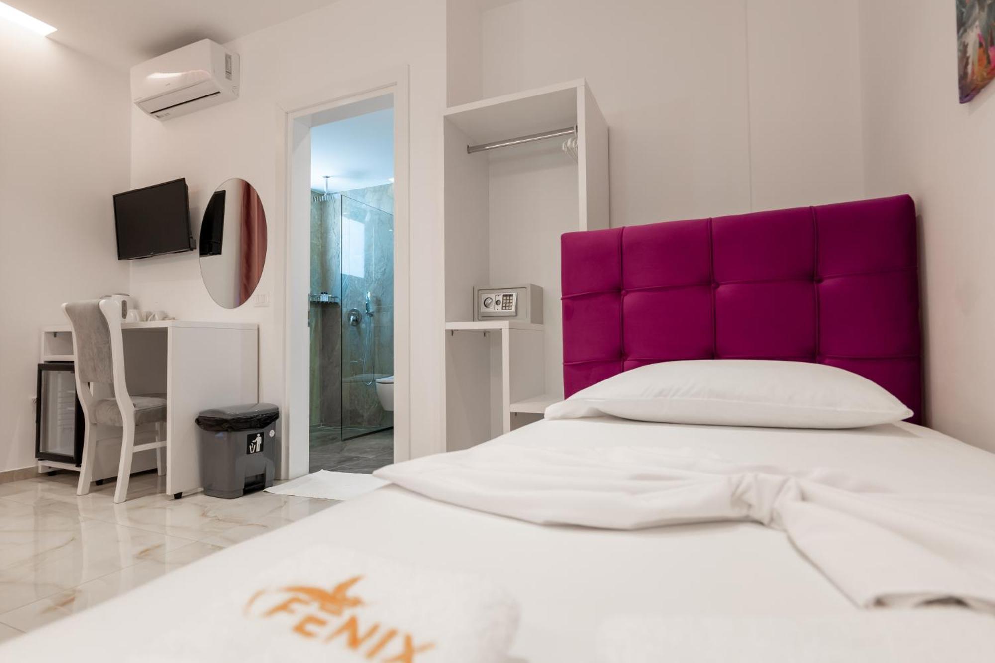 Feniks Hotel Ksamil Exterior photo