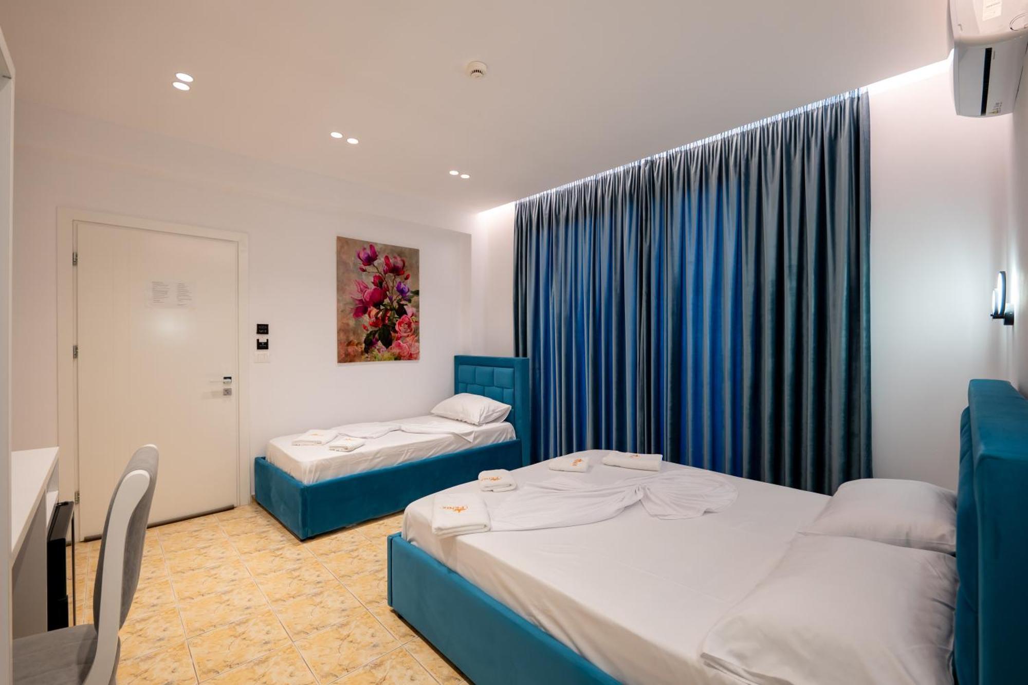 Feniks Hotel Ksamil Exterior photo