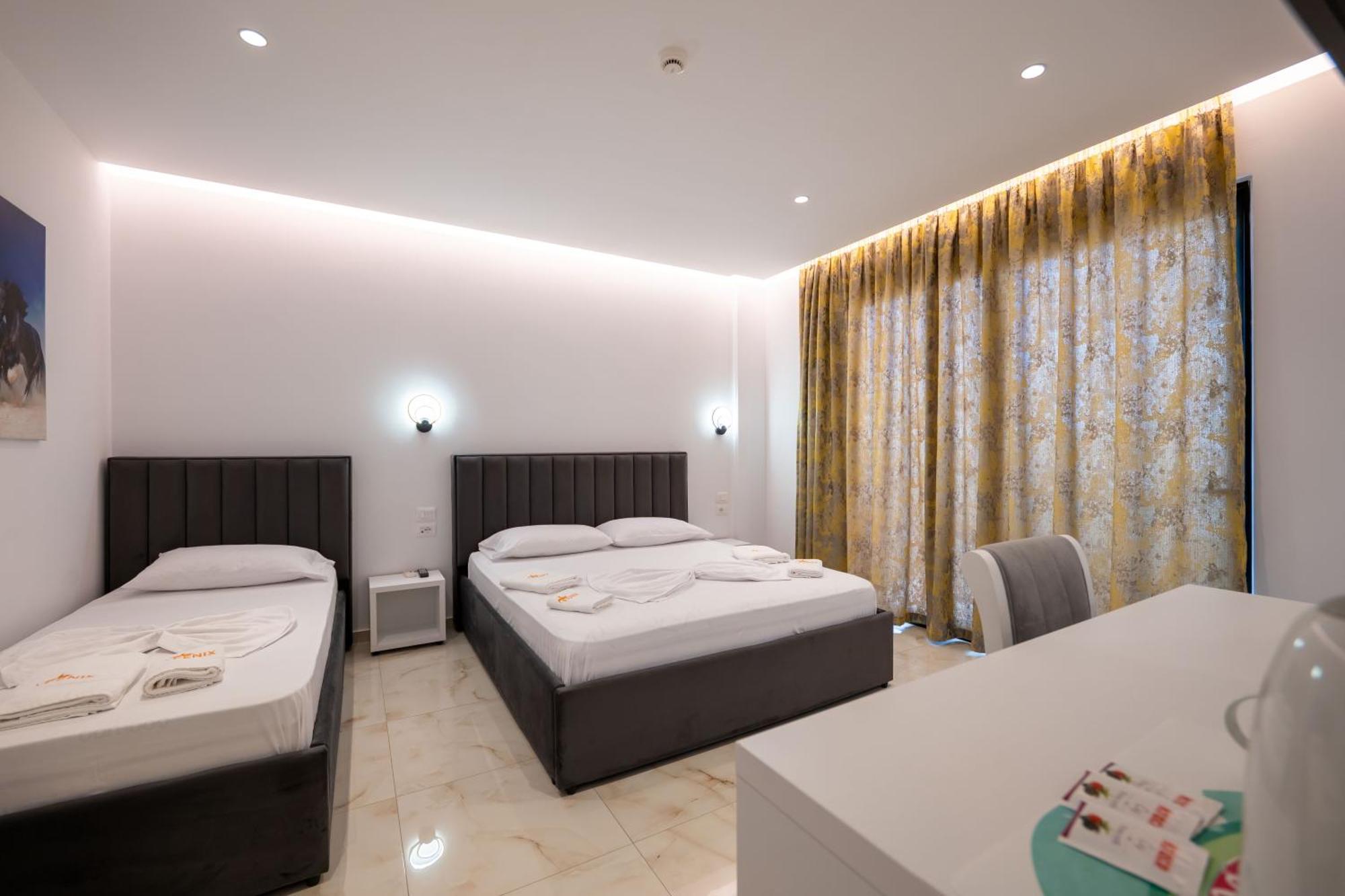 Feniks Hotel Ksamil Exterior photo