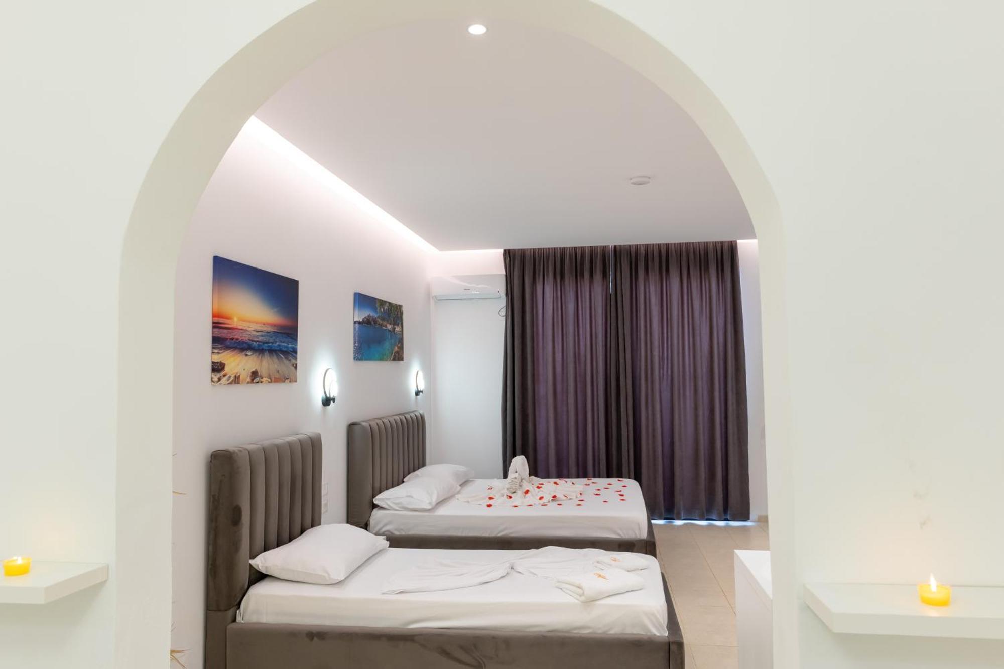 Feniks Hotel Ksamil Exterior photo